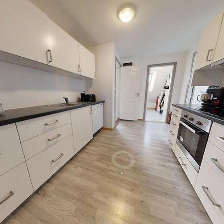 Spacious, 1 Minute From Bryggen! Bergen Bagian luar foto